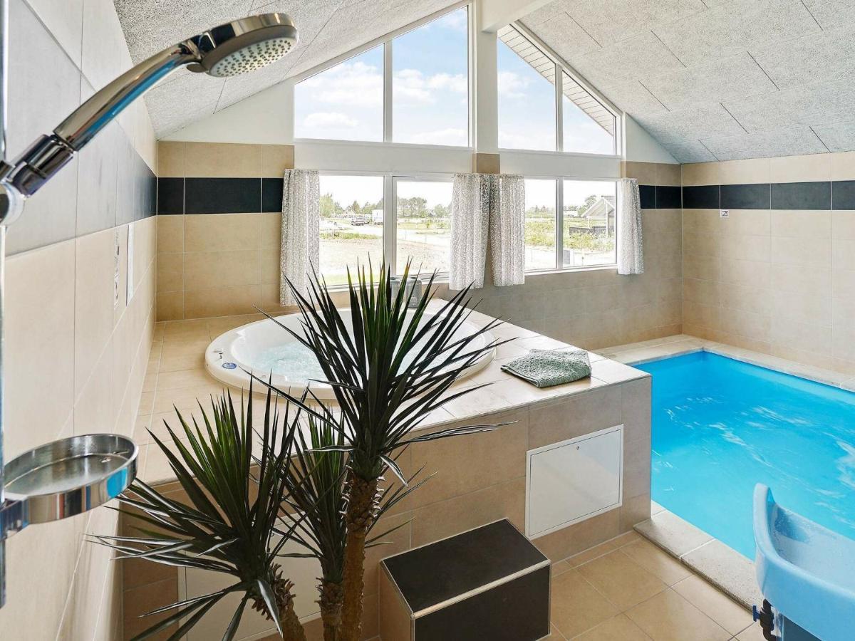 18 Person Holiday Home In Bogense Exteriér fotografie