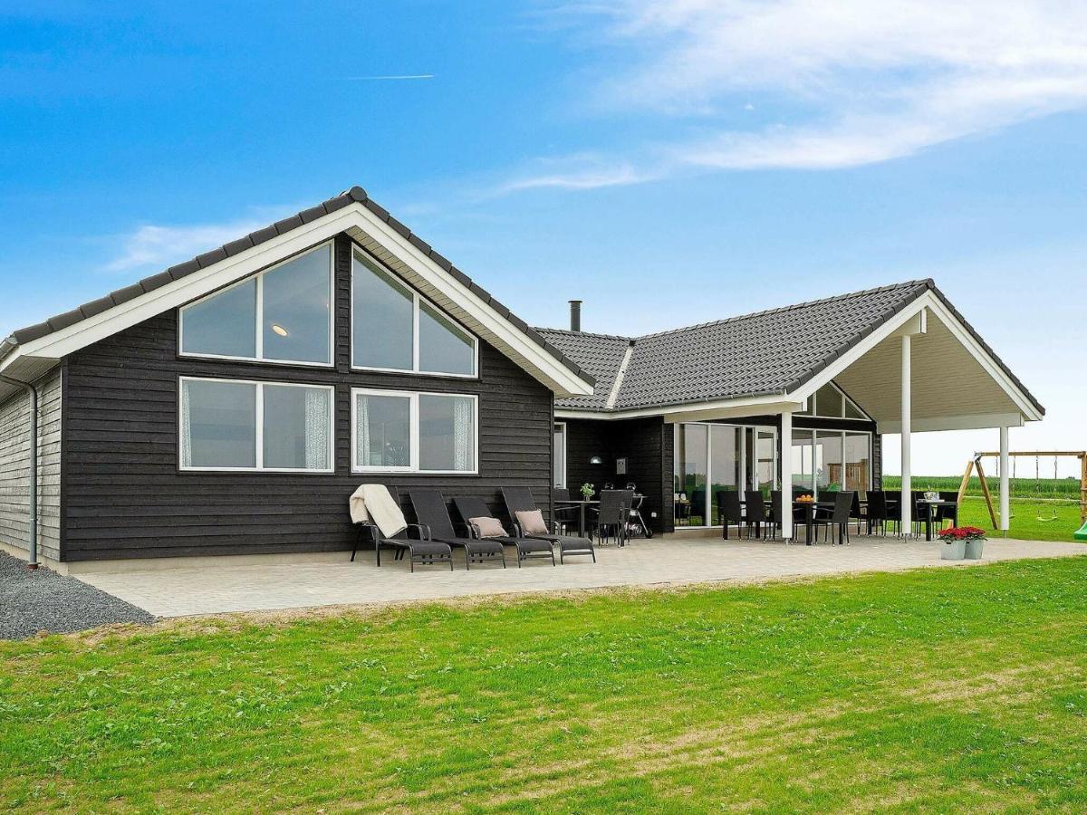 18 Person Holiday Home In Bogense Exteriér fotografie