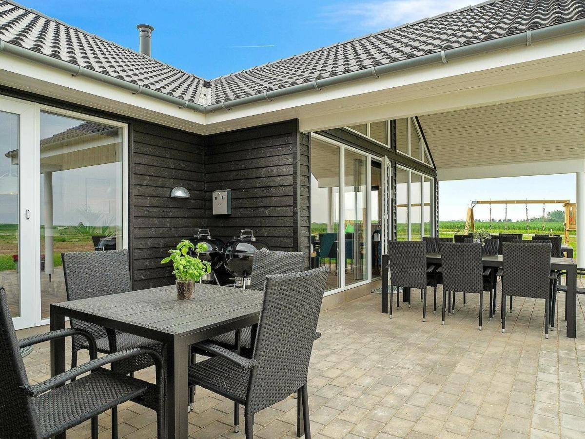 18 Person Holiday Home In Bogense Exteriér fotografie