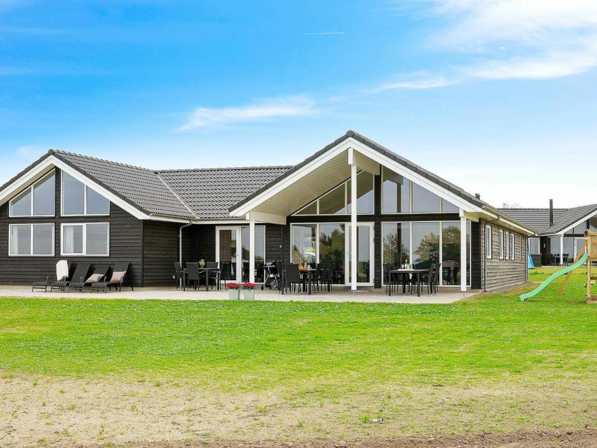18 Person Holiday Home In Bogense Exteriér fotografie