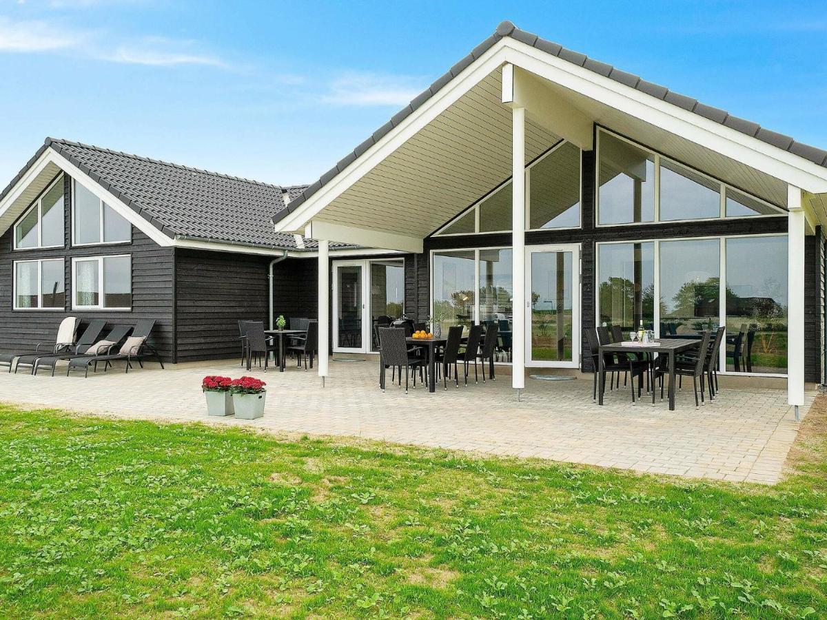 18 Person Holiday Home In Bogense Exteriér fotografie